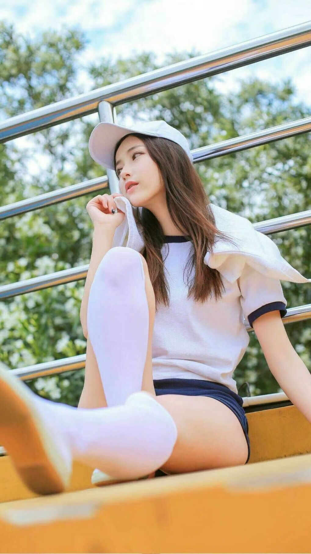 热情高涨的足球盛宴，球迷狂欢不已，足球热潮