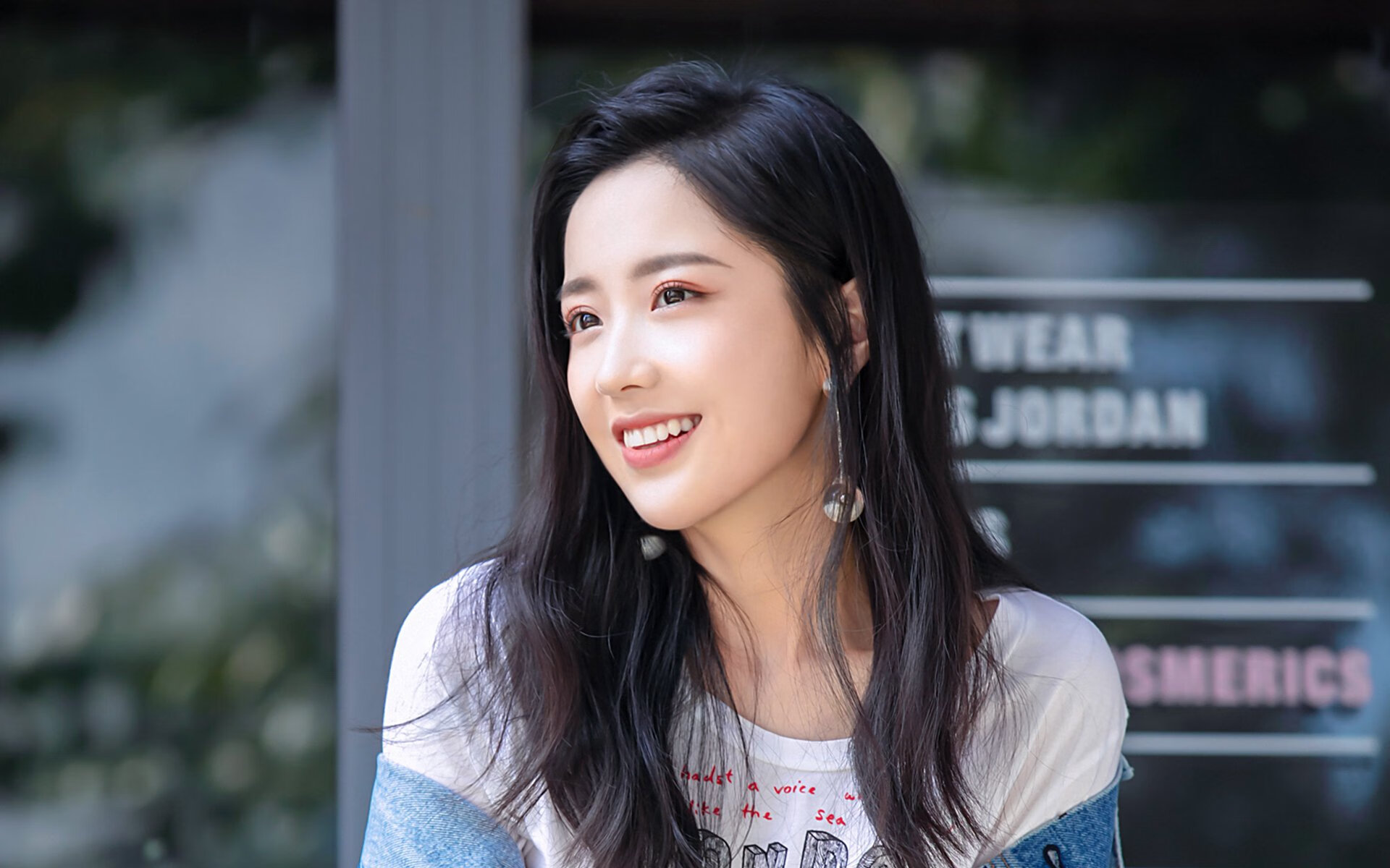 开云中国大陆-“马丁·高尔西：美洲狮队的未来领袖，展现橄榄球全能技艺”